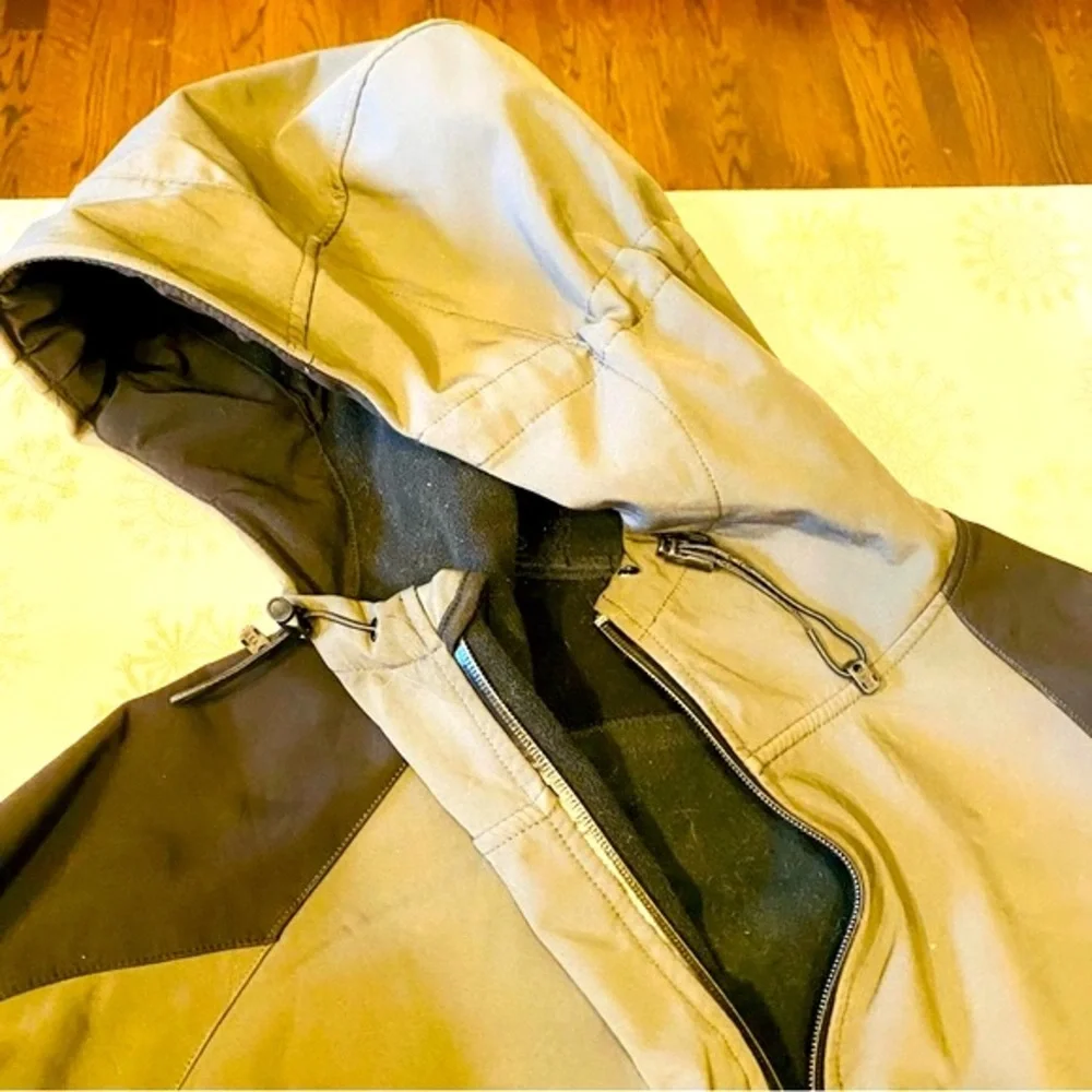 Ice Wear Iceland Softshell Water Repellant Hooded Jacket Gray Men Large